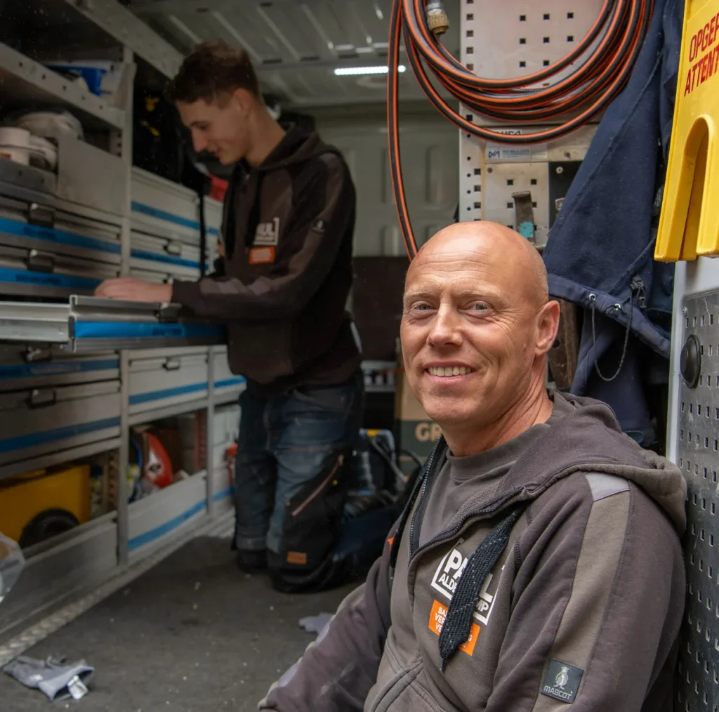 Een warmtepomp door paul aldenkamp en zoon - badkamers - verwarming ventilatie - amersfoort
